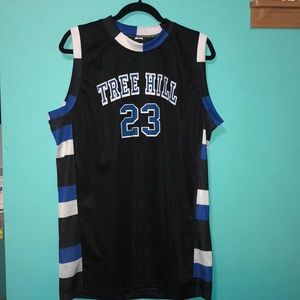 Nathan Scott jersey (one tree hill)